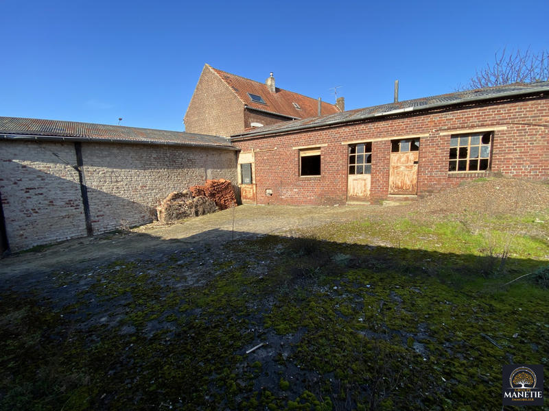 Maison ancienne - 225 m² - 3 pièces