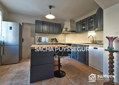 Maison - 94 m² - 4 pièces