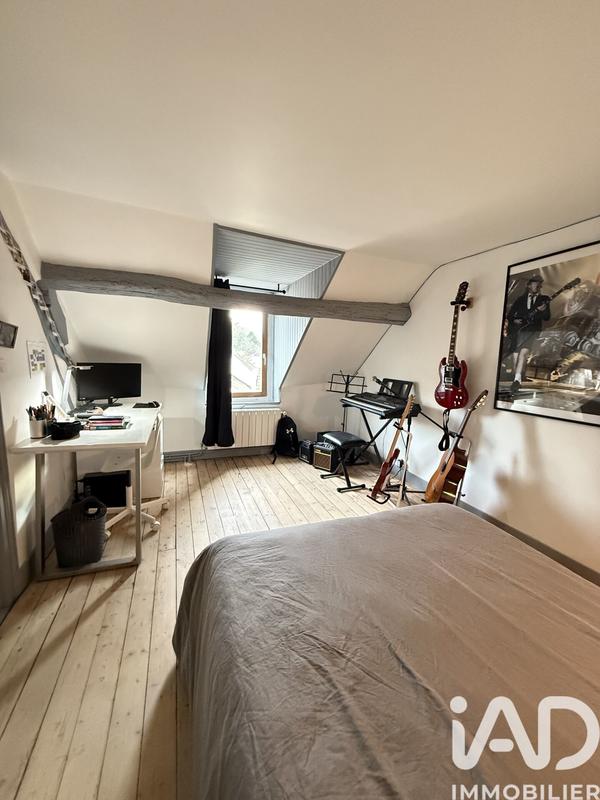 Maison - 207 m² - 7 pièces