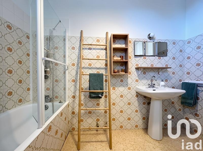 Maison - 215 m² - 7 pièces