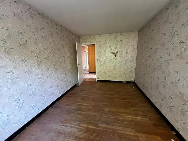 Maison - 243 m² - 11 pièces