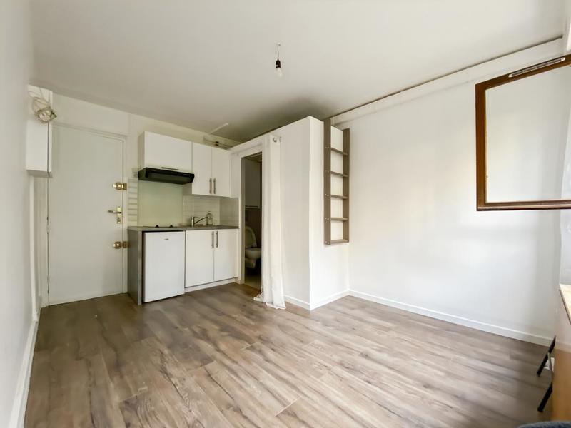 Studio - 12 m² - 1 pièce