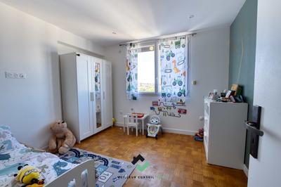 Appartement - 83 m² - 4 pièces