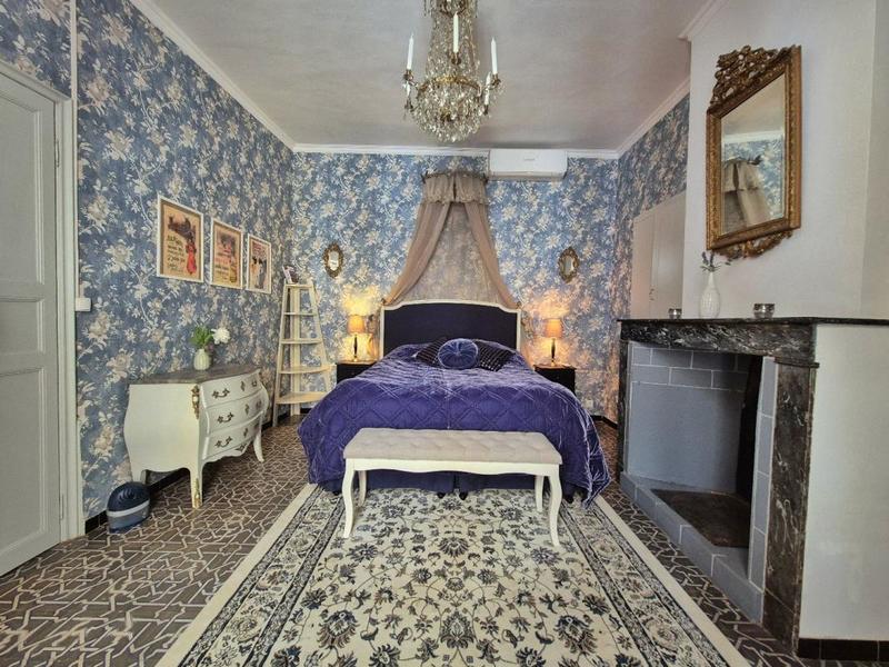 Maison - 180 m² - 6 pièces