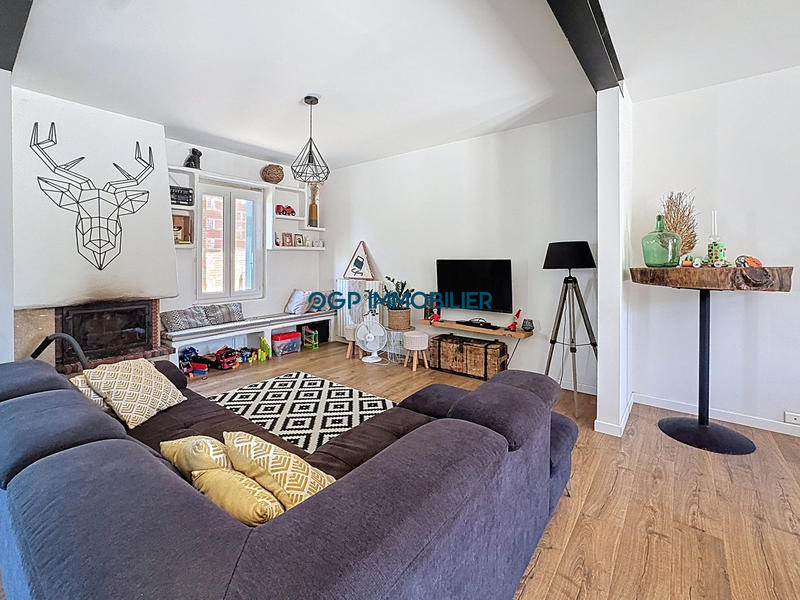 Maison - 200 m² - 4 pièces