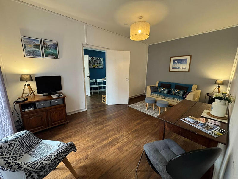 Maison - 335 m² - 14 pièces