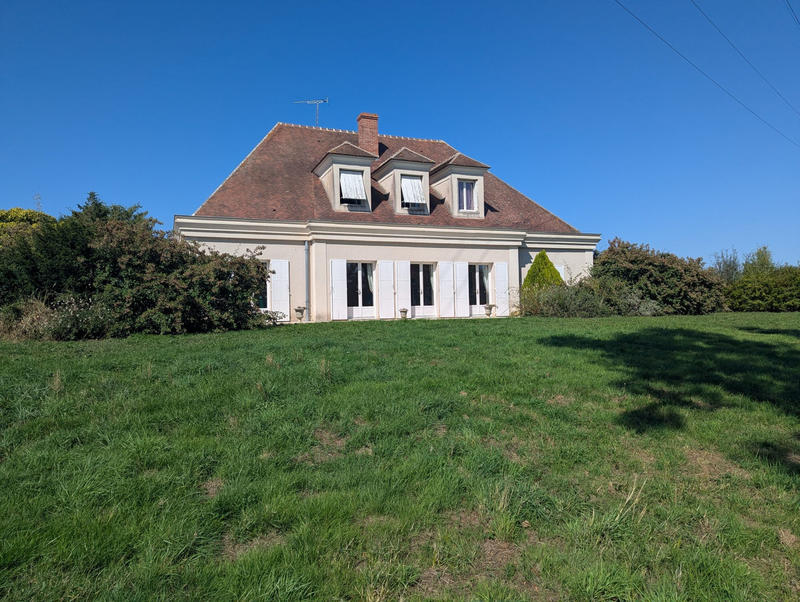 Maison - 220 m² - 5 pièces