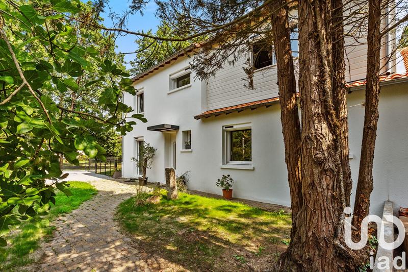 Maison - 190 m² - 7 pièces