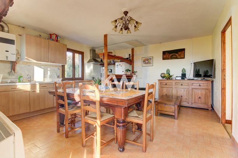Maison - 155 m² - 9 pièces