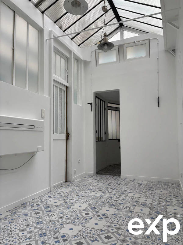 Local d'activités - 23 m² - 2 pièces