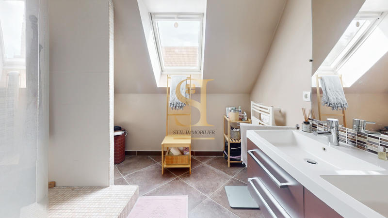 Maison - 120 m² - 6 pièces