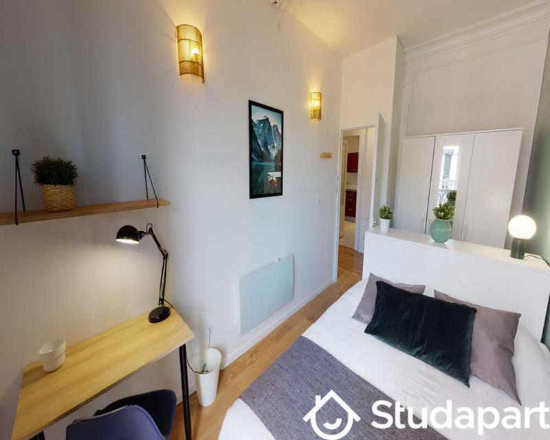 Chambre - 65 m² - 1 pièce