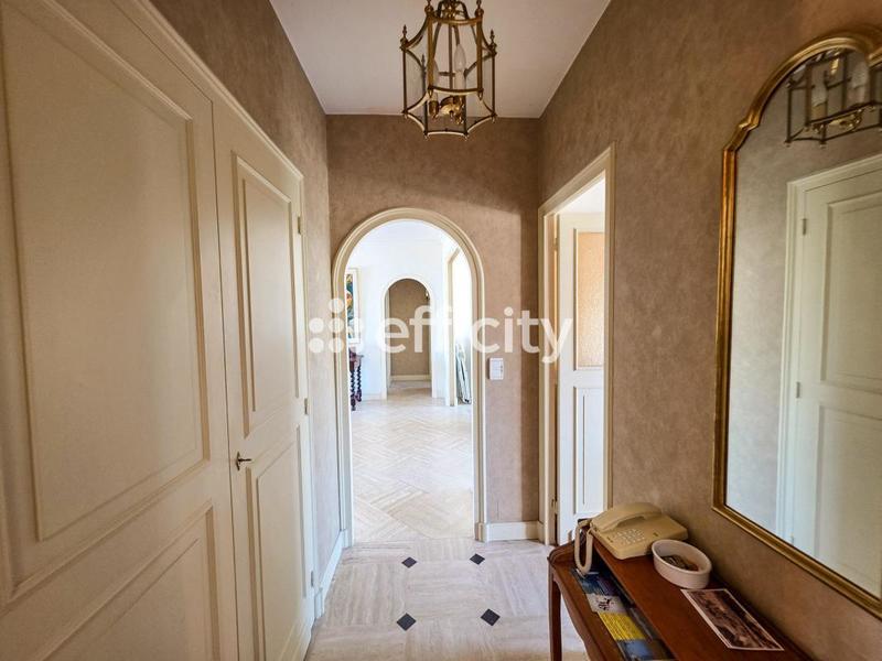 Appartement - 113 m² - 5 pièces