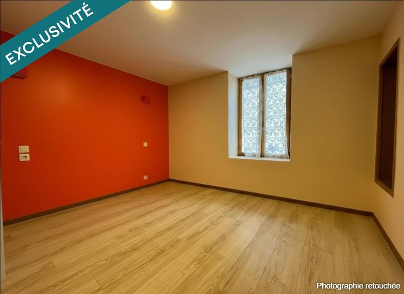 Local commercial - 222 m² - 7 pièces