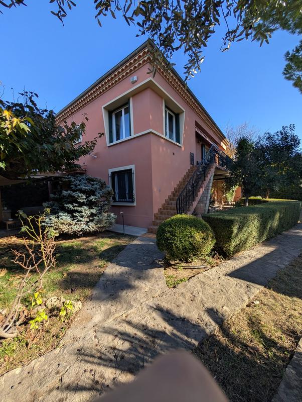 Maison traditionnelle - 170 m² - 7 pièces