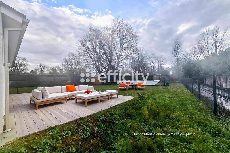 Maison - 90 m² - 5 pièces