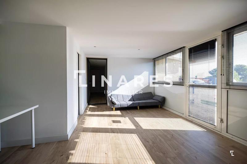 Magasins - 126 m² - 7 pièces