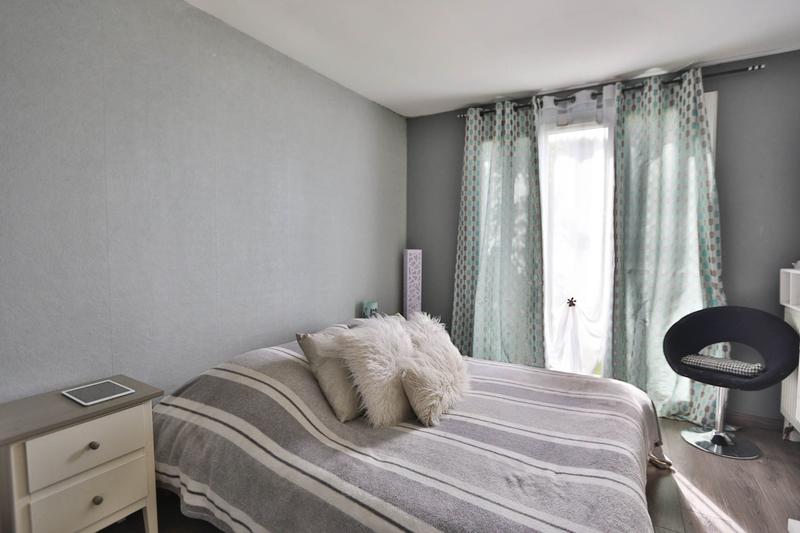 Maison - 184 m² - 8 pièces