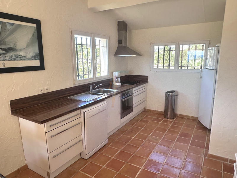 Maison traditionnelle - 110 m² - 5 pièces