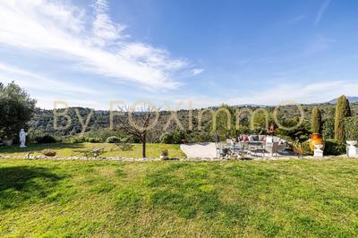 Maison - 142 m² - 6 pièces