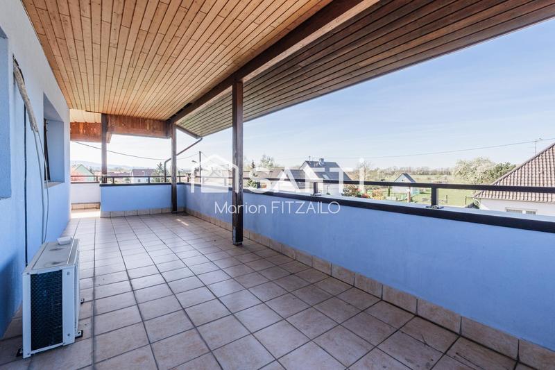 Maison - 251 m² - 10 pièces