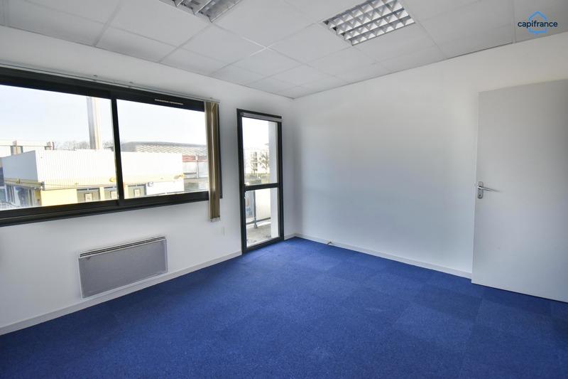 Bureau - 99 m² - 5 pièces