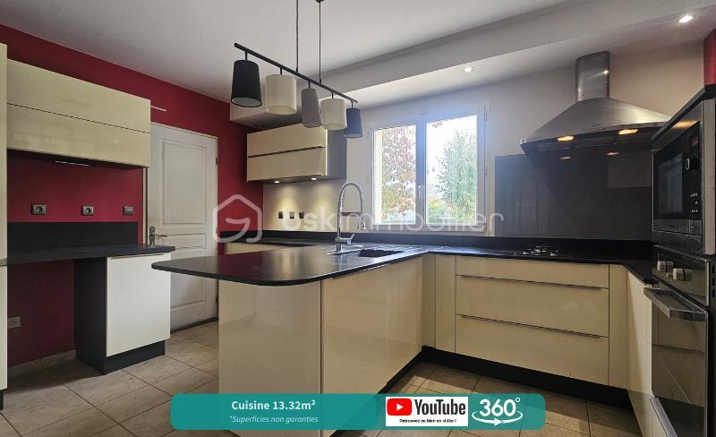 Maison traditionnelle - 170 m² - 8 pièces