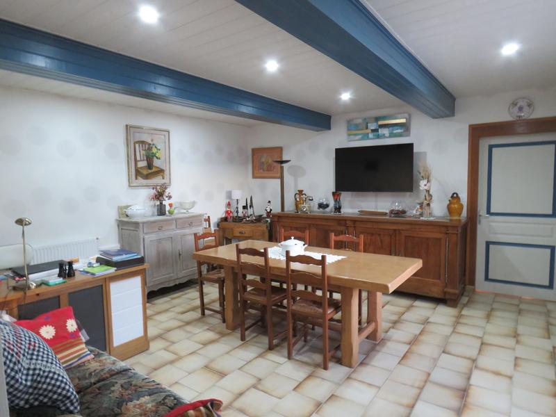 Maison - 198 m² - 7 pièces