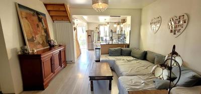 Maison - 99 m² - 5 pièces