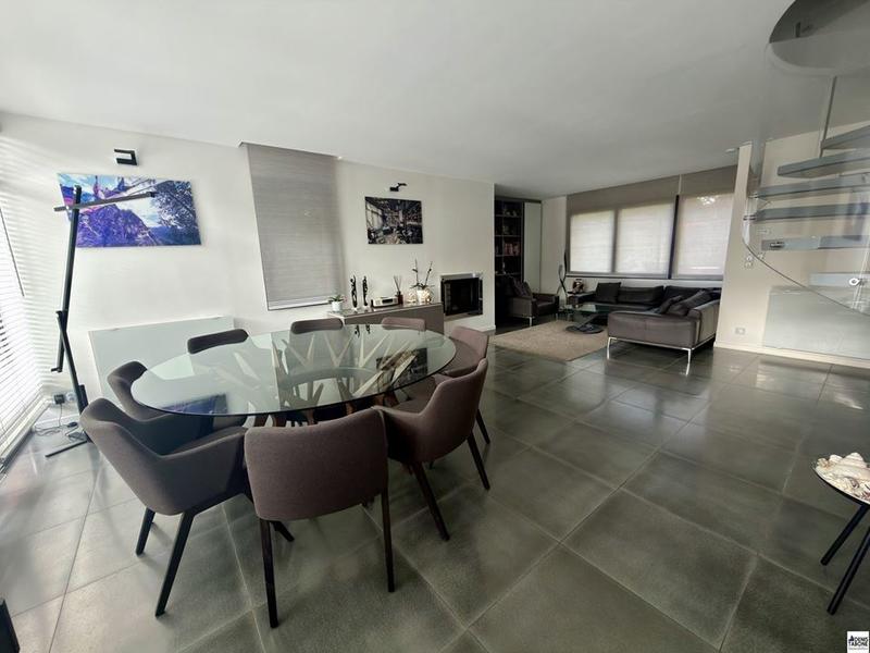 Demeure - 308 m² - 10 pièces