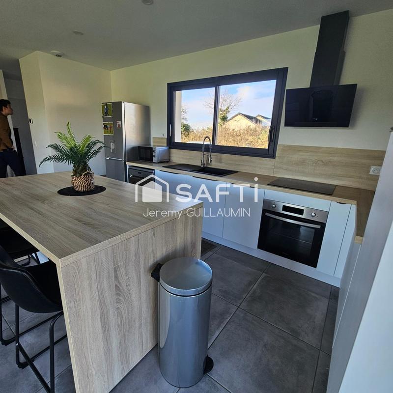 Maison - 156 m² - 6 pièces