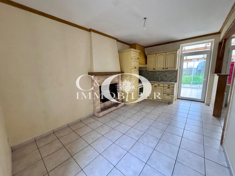 Maison - 90 m² - 4 pièces