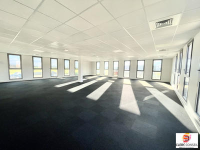 Bureau - 282 m²