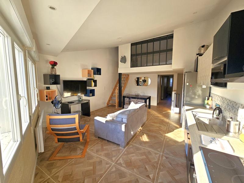 Appartement - 65 m² - 4 pièces