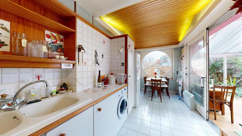 Maison - 165 m² - 9 pièces