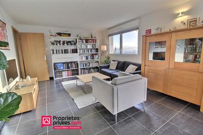 Appartement - 90 m² - 4 pièces