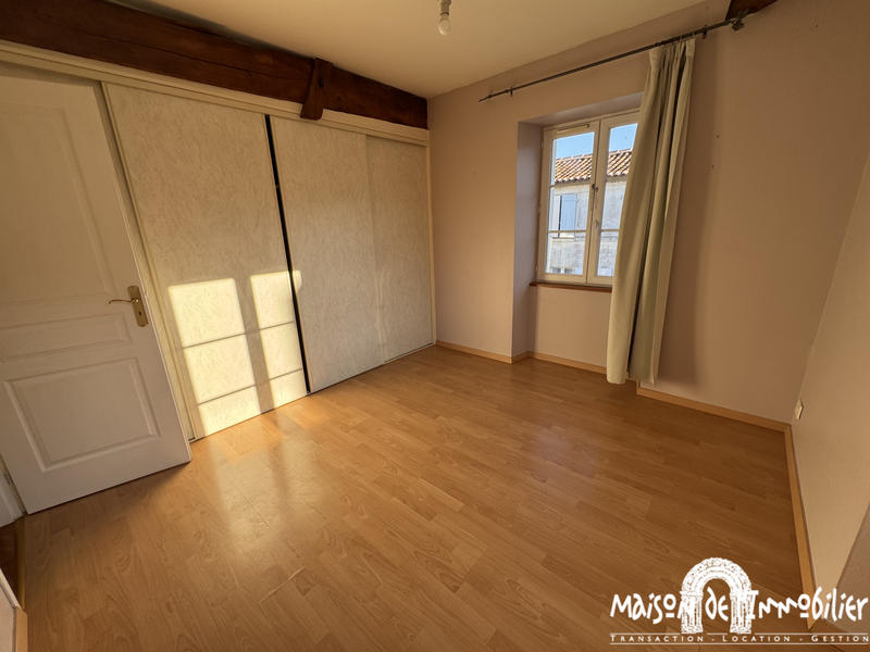 Appartement - 80 m² - 3 pièces