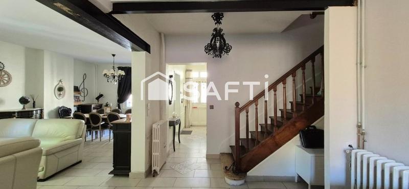 Maison - 196 m² - 9 pièces