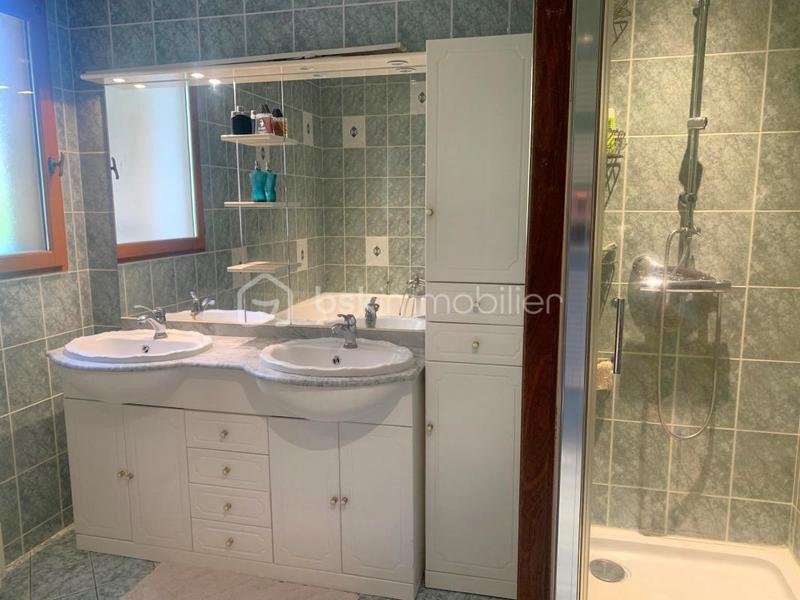 Maison - 135 m² - 7 pièces