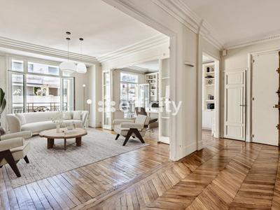 Appartement - 174 m² - 6 pièces