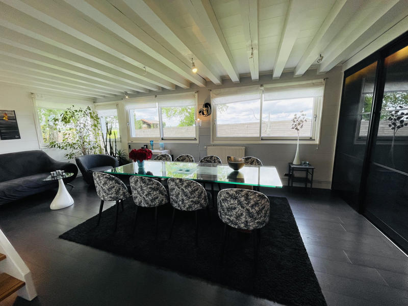 Maison - 220 m² - 5 pièces