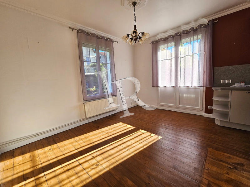 Maison - 87 m² - 4 pièces