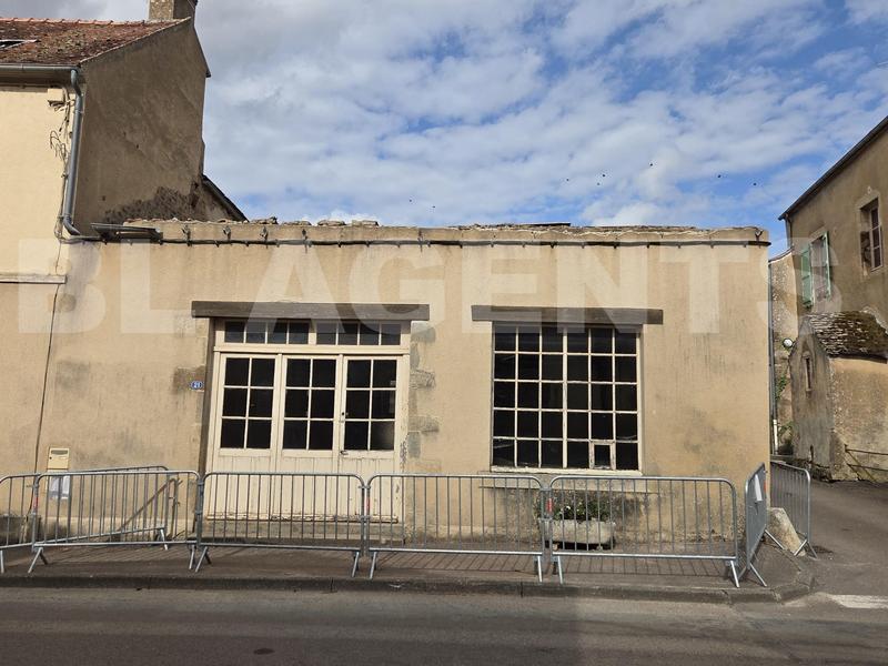 Local d'activités - 79 m² - 1 pièce