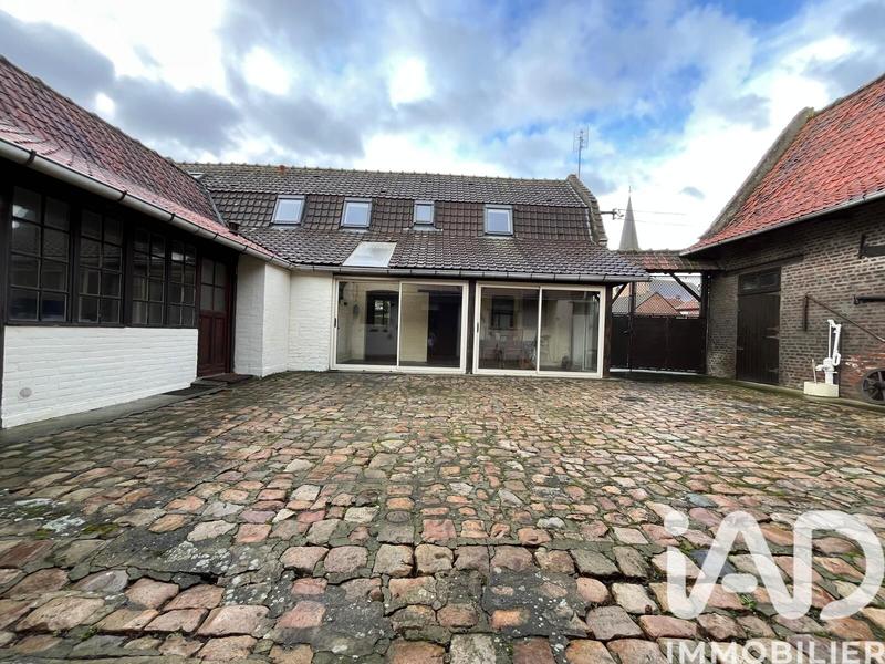 Maison - 122 m² - 7 pièces