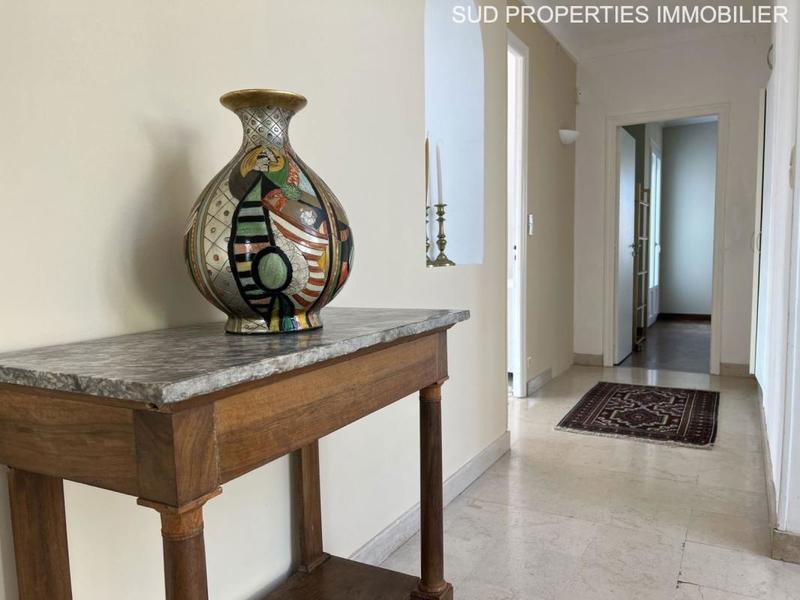 Villa - 247 m² - 7 pièces