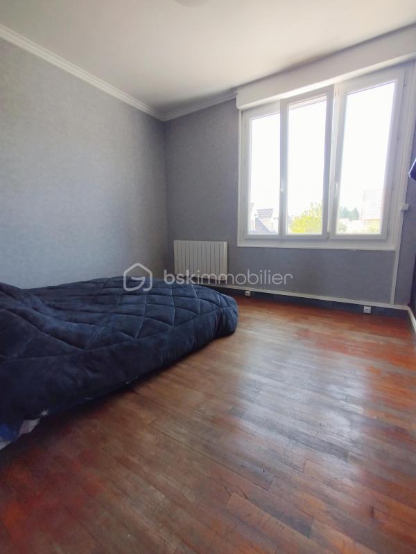 Pavillon - 180 m² - 9 pièces