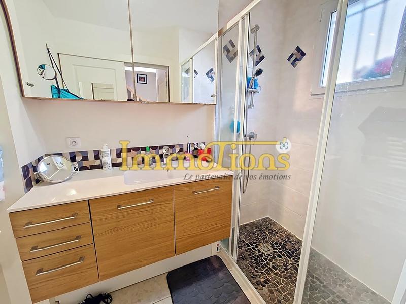 Maison - 143 m² - 5 pièces