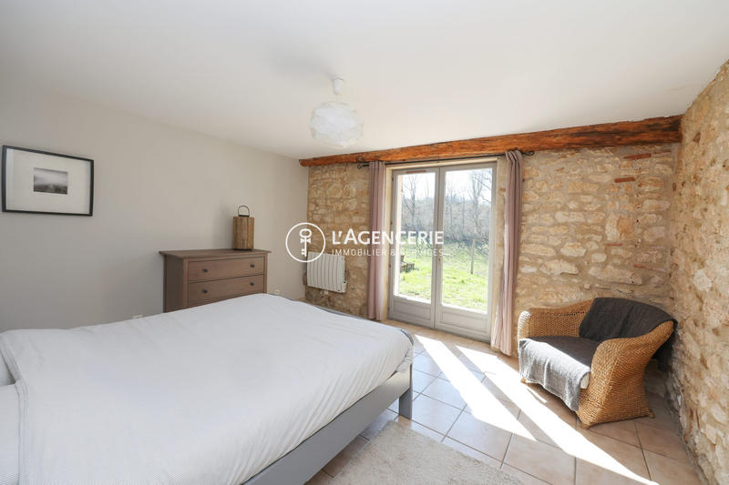 Maison - 430 m² - 4 pièces