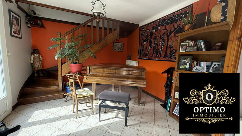 Maison - 110 m² - 6 pièces