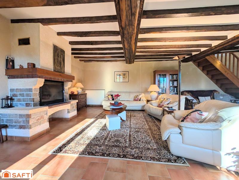 Maison - 250 m² - 9 pièces